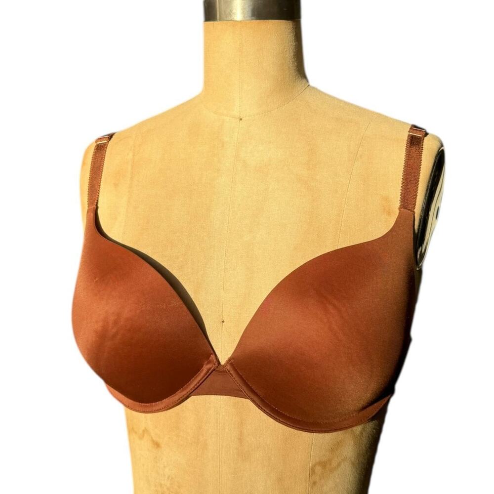 Brand New Savage x Fenty lace bras Rihana Size 38B